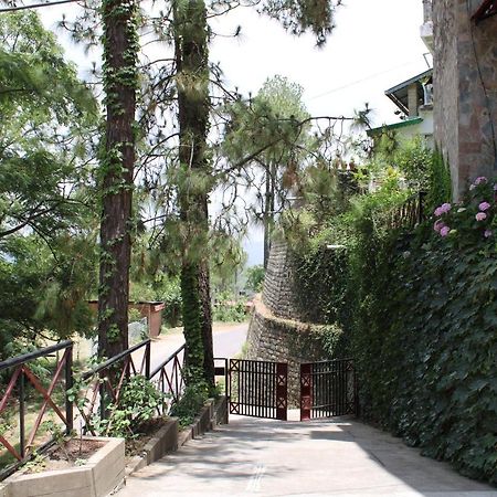 Mehar Villa 3Bhk With Private Cook, Garden, Views Kasauli Eksteriør billede
