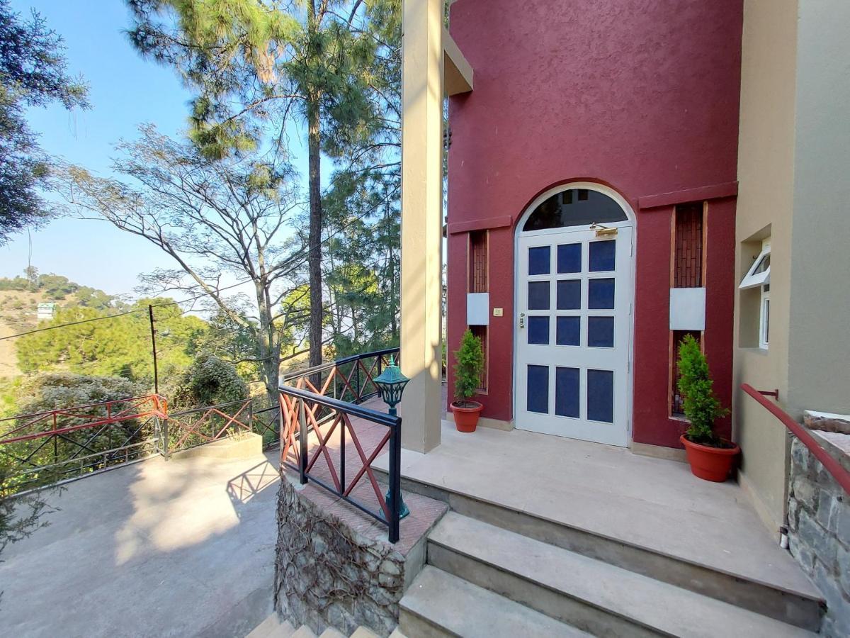 Mehar Villa 3Bhk With Private Cook, Garden, Views Kasauli Eksteriør billede