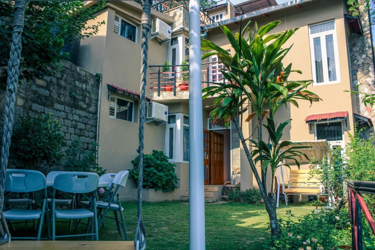 Mehar Villa 3Bhk With Private Cook, Garden, Views Kasauli Eksteriør billede