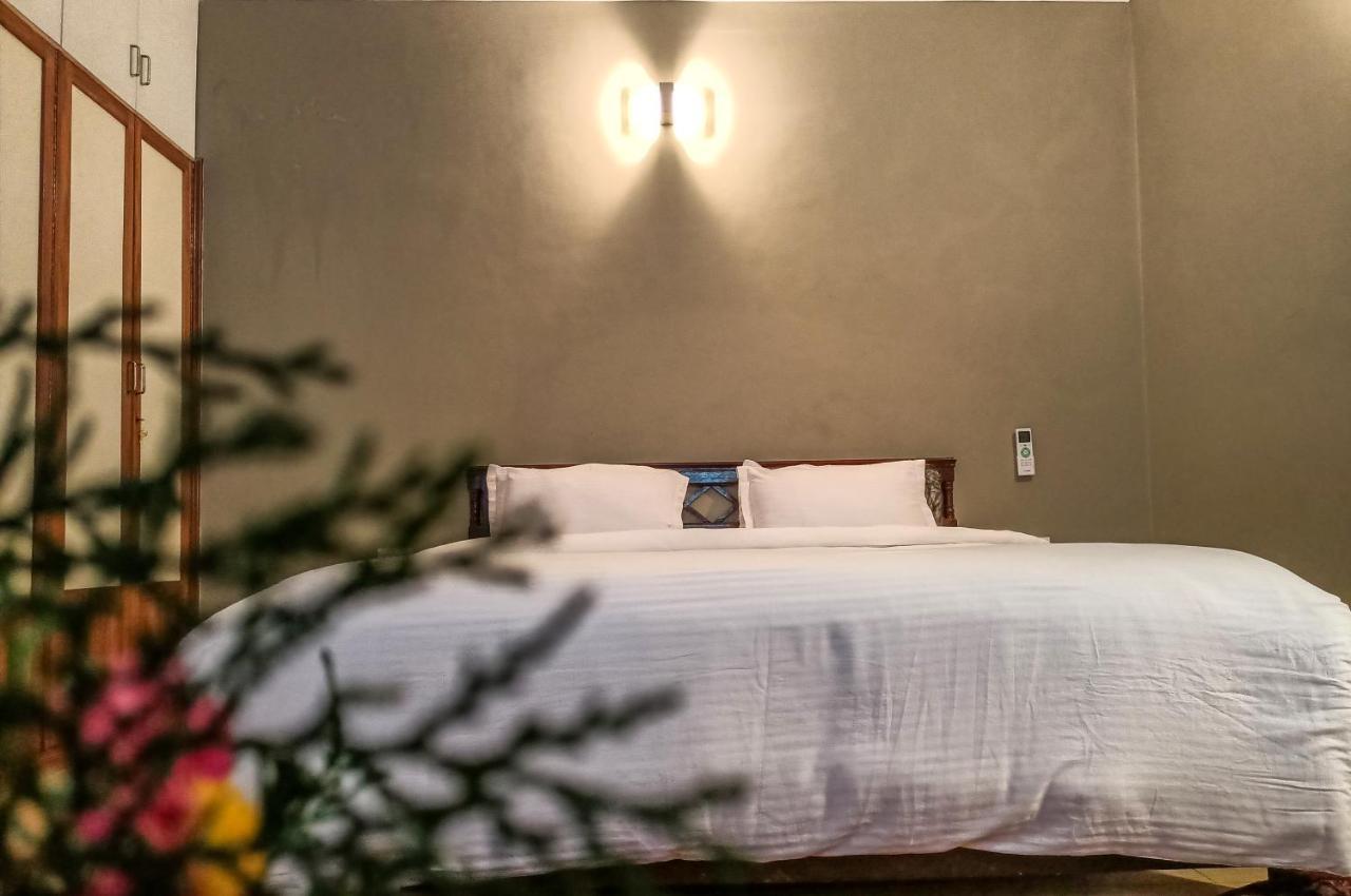 Mehar Villa 3Bhk With Private Cook, Garden, Views Kasauli Eksteriør billede