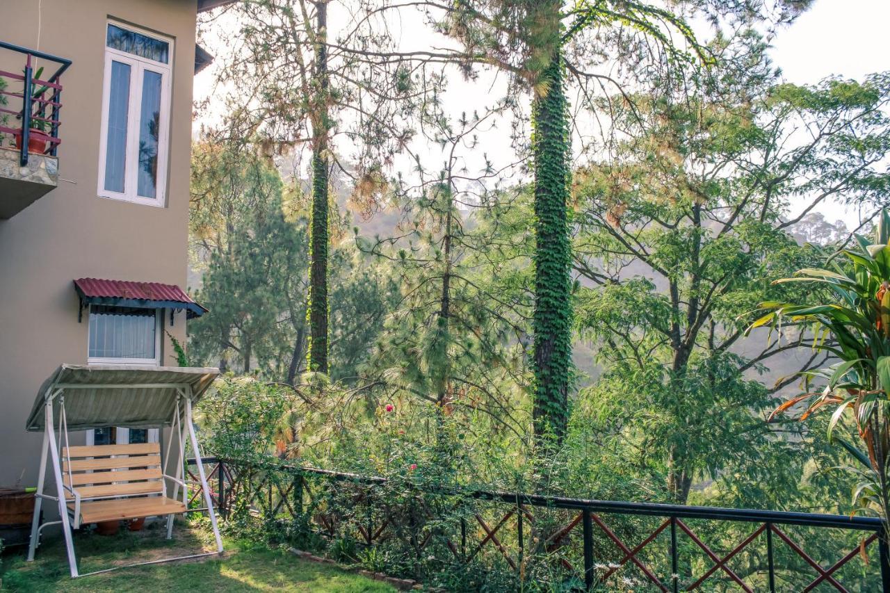 Mehar Villa 3Bhk With Private Cook, Garden, Views Kasauli Eksteriør billede