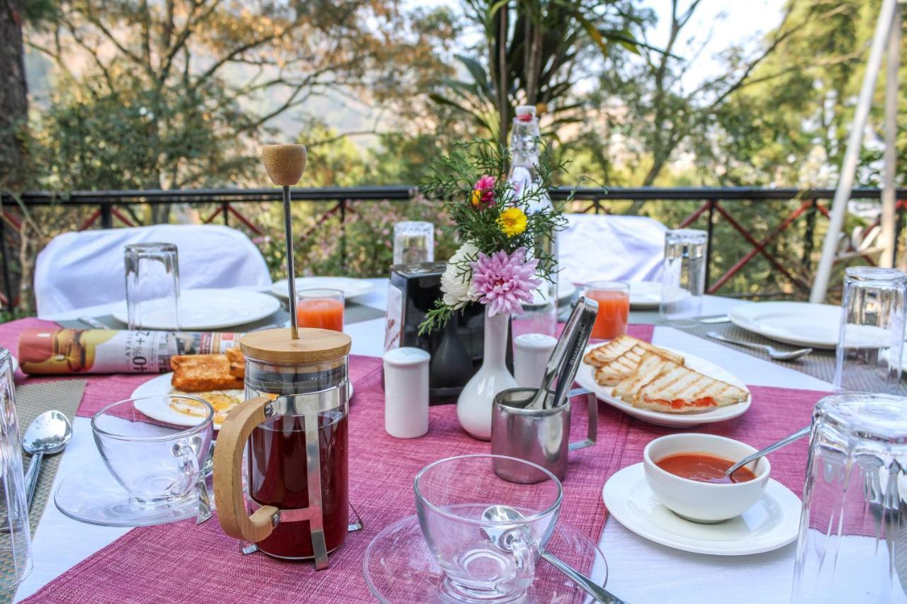 Mehar Villa 3Bhk With Private Cook, Garden, Views Kasauli Eksteriør billede